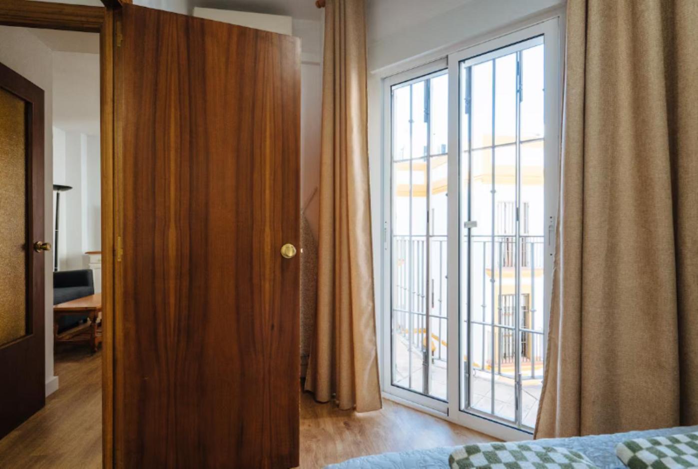 Pilsev Modern & Central, Perfect For Your